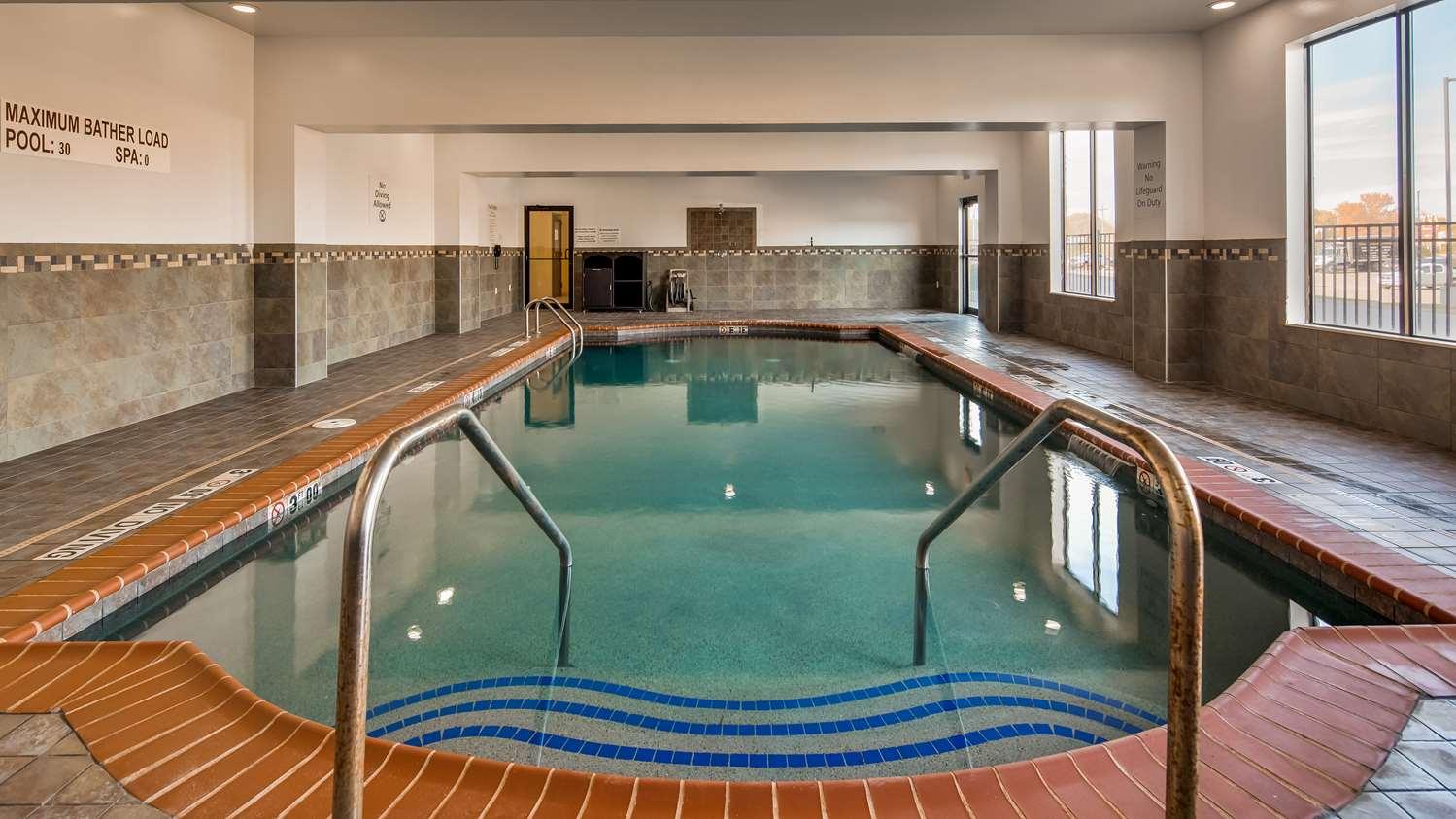 Best Western St. Louis Airport North Hotel & Suites Hazelwood Extérieur photo