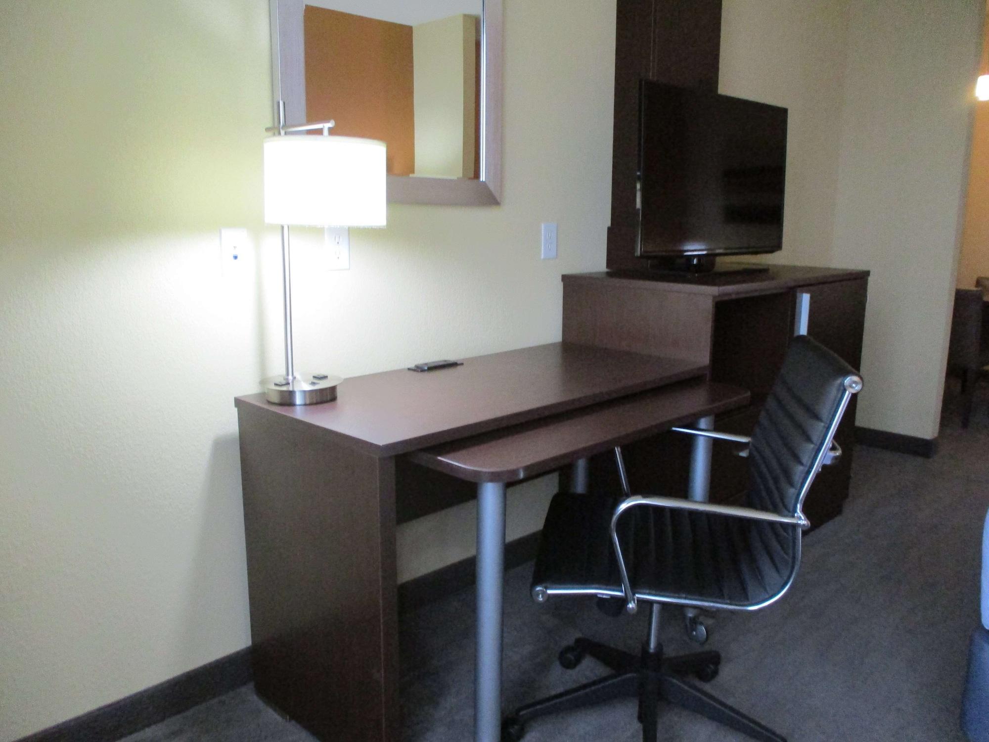 Best Western St. Louis Airport North Hotel & Suites Hazelwood Extérieur photo