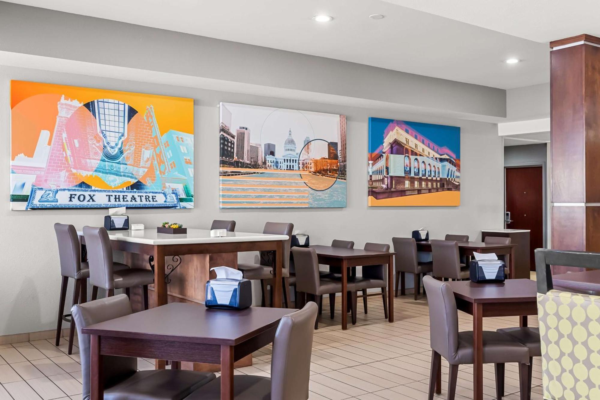 Best Western St. Louis Airport North Hotel & Suites Hazelwood Extérieur photo