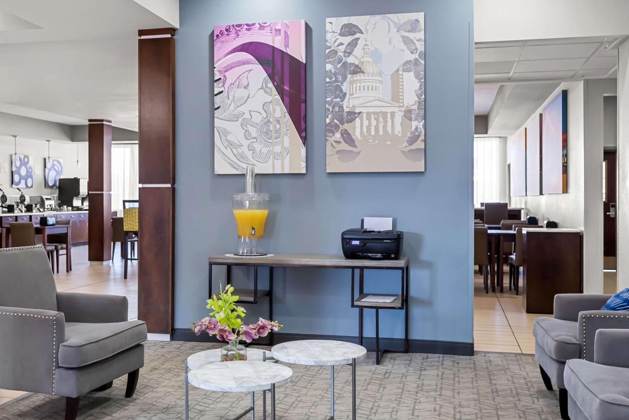 Best Western St. Louis Airport North Hotel & Suites Hazelwood Extérieur photo
