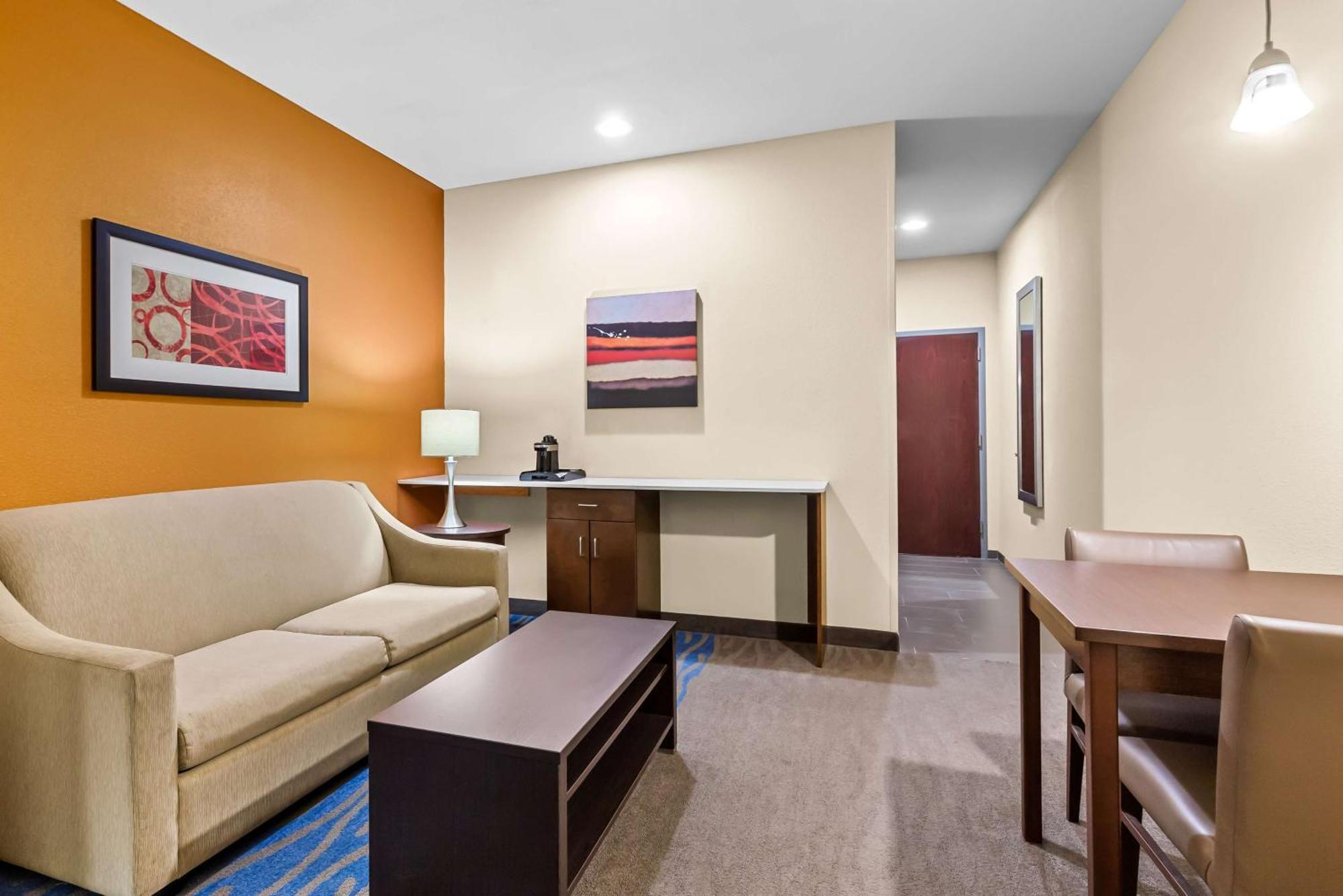 Best Western St. Louis Airport North Hotel & Suites Hazelwood Extérieur photo