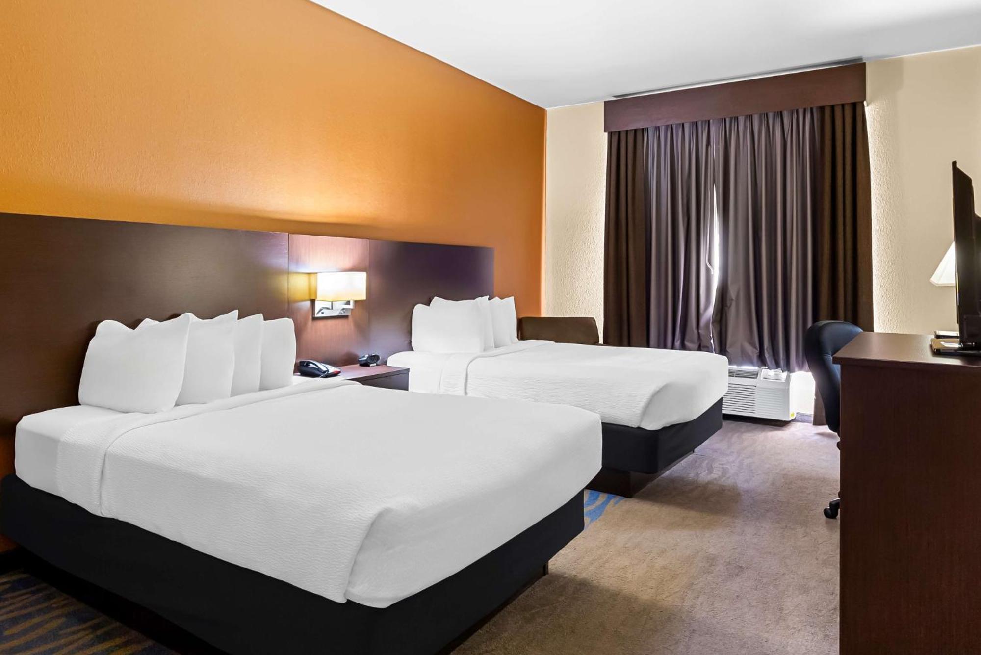 Best Western St. Louis Airport North Hotel & Suites Hazelwood Extérieur photo