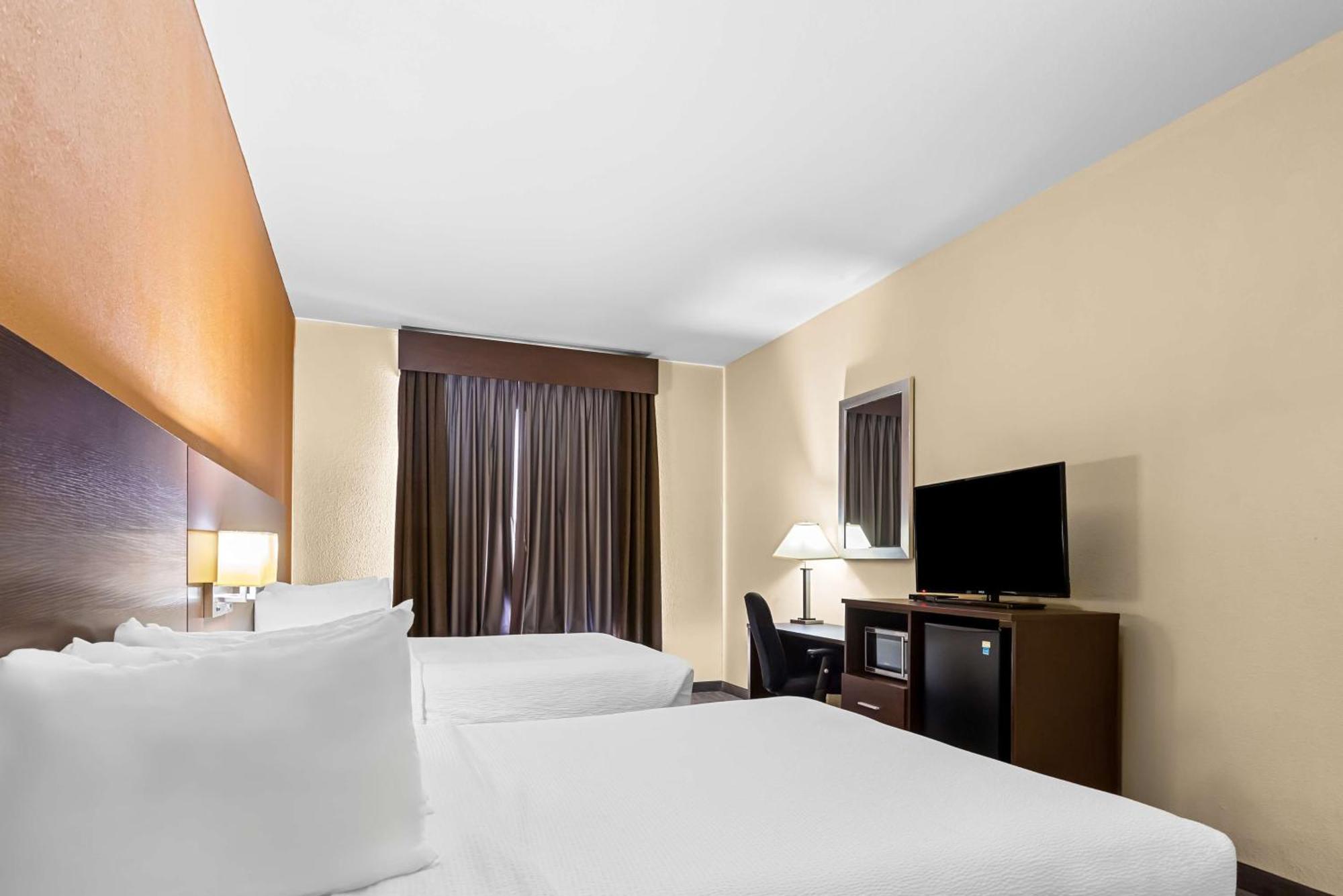 Best Western St. Louis Airport North Hotel & Suites Hazelwood Extérieur photo