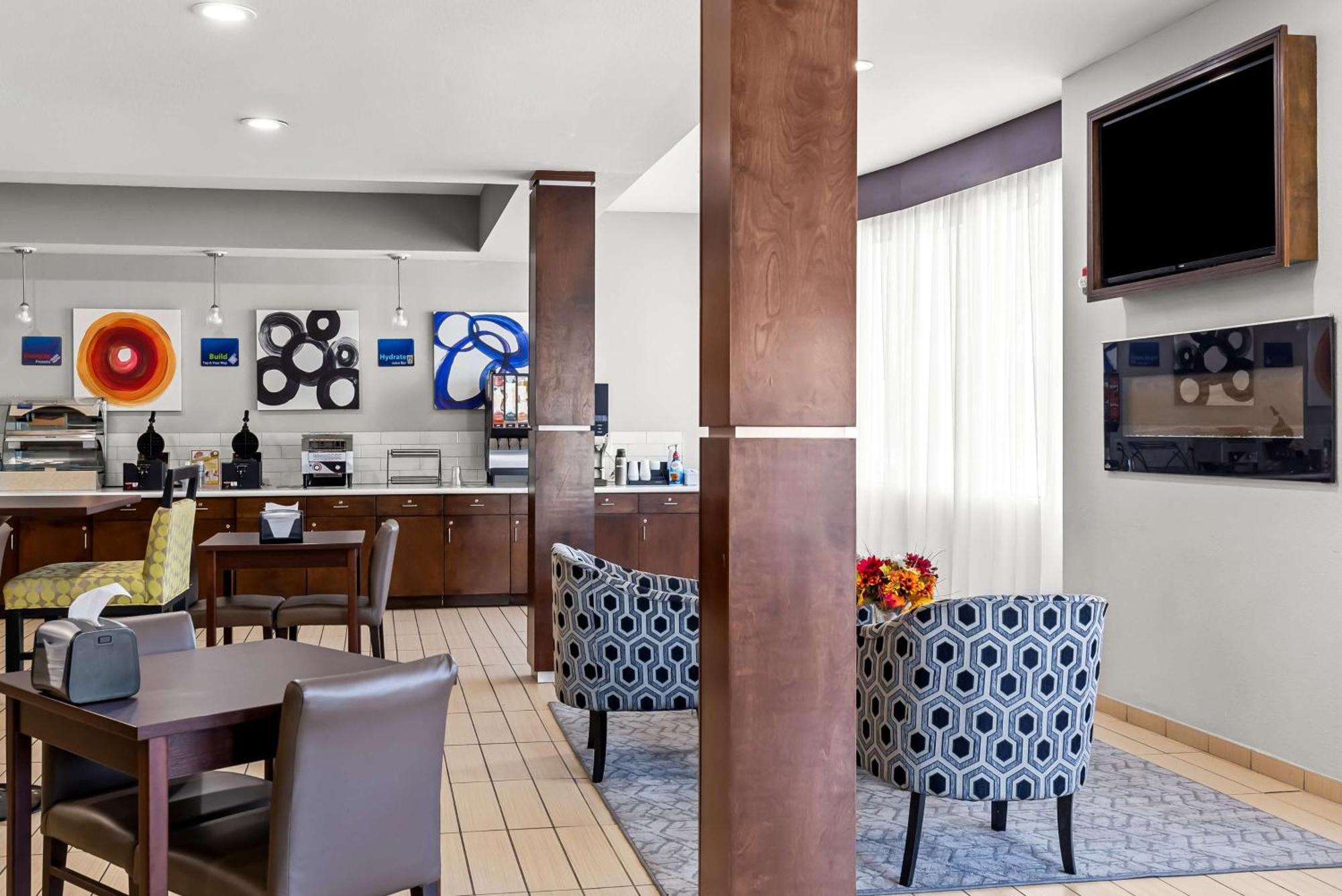Best Western St. Louis Airport North Hotel & Suites Hazelwood Extérieur photo