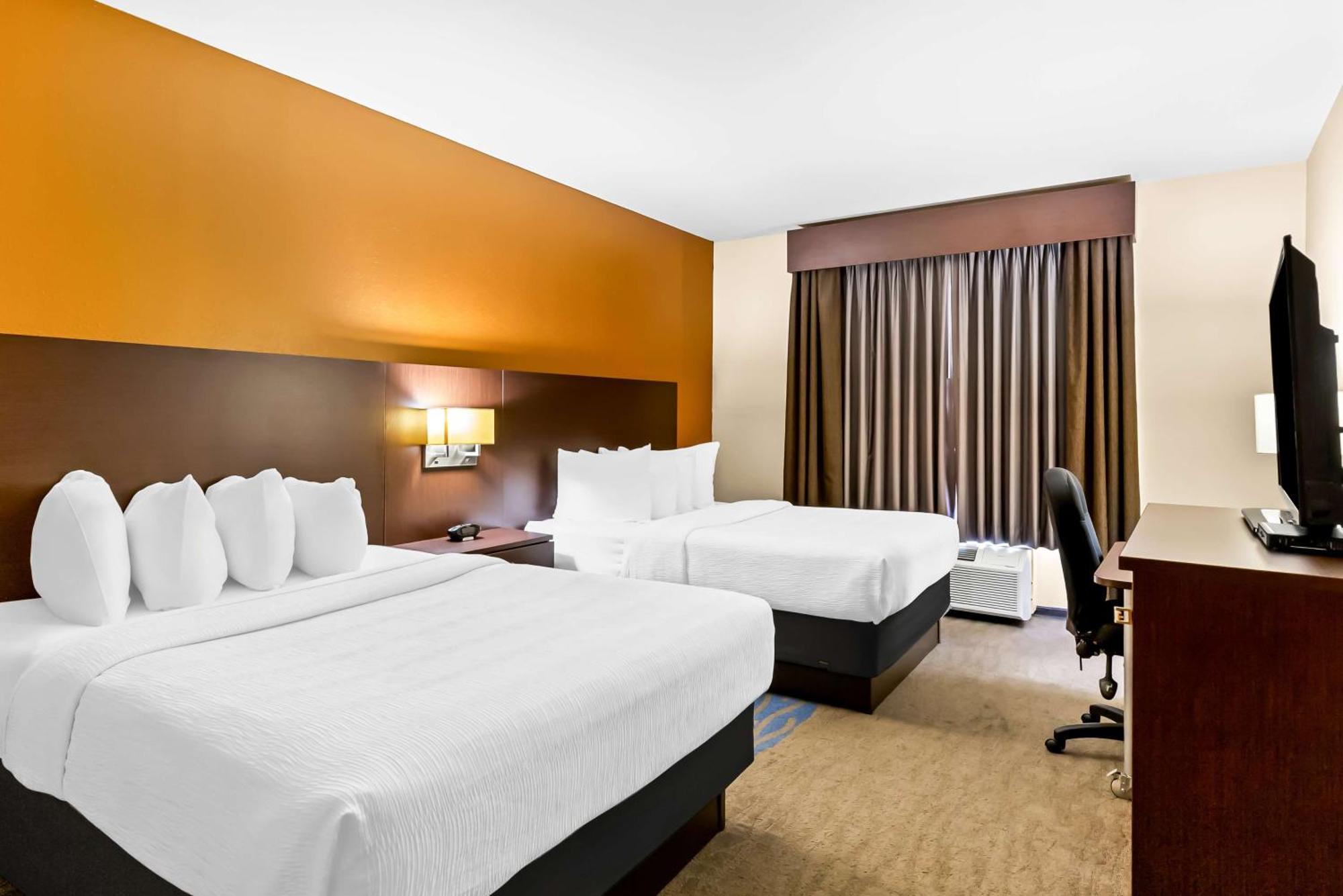 Best Western St. Louis Airport North Hotel & Suites Hazelwood Extérieur photo